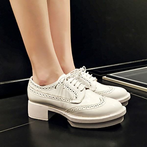 Women's Shoes PU Fall Platform / Round Toe Oxfords Office & Career / Dress / Casual Flat HeelBlack / White