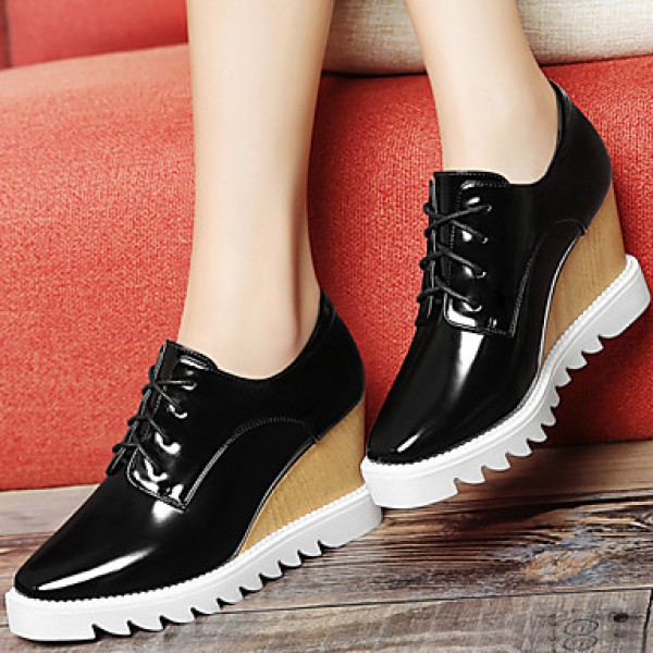 Women's Shoes Leatherette Wedge Heel Wedges Fashion Sneakers Office & Career / Dress / Casual Black / White